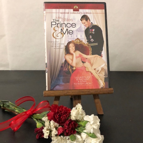 Paramount | Media | The Prince Me Dvd Julia Stiles Luke Mably Full ...